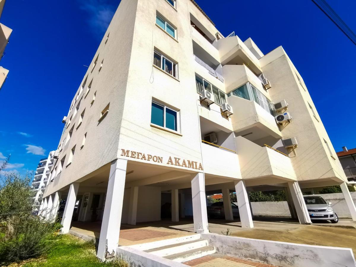 Sun Kissed Apartment Ларнака Экстерьер фото